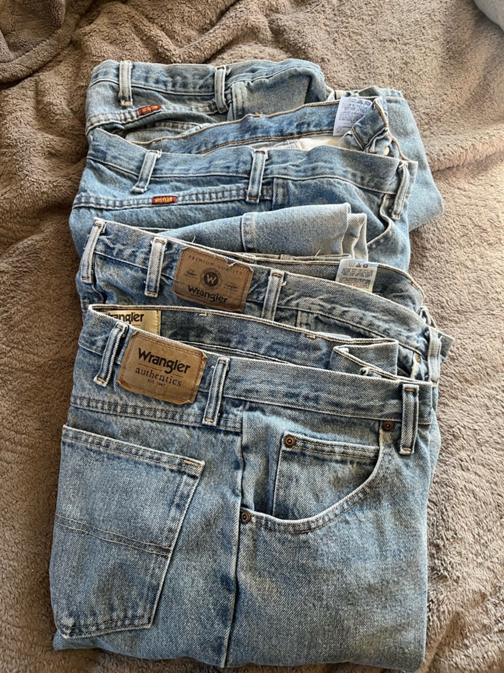 4️⃣ Regular Fit Denim Work Jeans